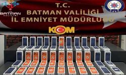 Batman'da Kamyonette Gizlenmiş 55 Cep Telefonu Ele Geçirildi