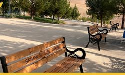 Batman Kız Yurdu Bahçesi Yeni Banklarla Geniş ve Konforlu Bir Dinlenme Alanına Dönüştü