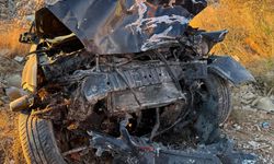 Mardin'de Kontrolden Çıkan Otomobil Şarampole Devrildi