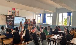 Siirt'te Güvenli İnternet İçin Jandarmadan Eğitim