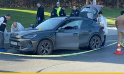 Bakırköy Yeşilköy’de Seyir Halinde Pusulu Saldırı: Kurşunlar Otomobile Yağdı!