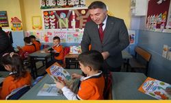 Rektör Demir Minik Öğrencilerle Buluştu: Akademisyen-Öğrenci Buluşmaları Devam Ediyor