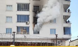 Turgut Özal Bulvarı’nda Yangın Paniği: Balkonda Mahsur Kalan 20 Kişi Kurtarıldı