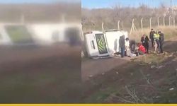 Diyarbakır Arpaderesi’nde Metal Yığınına Dönüştüler: Otomobil ve Minibüs Çarpıştı