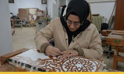 Batman’da Azmin Zaferi: 50 Yaşındaki Emine Hanım, Kızıyla Birlikte Üniversiteli Oldu