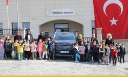 Hasankeyf’te Yerli Malı Kutlamasına Togg Damgası: Minik Öğrenciler Milli Teknolojiyle Tanıştı