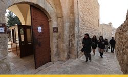 Mardin’de Tarihi Kırklar Kilisesi’nde Noel Coşkusu