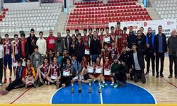 Genç Erkekler Basketbolunda Şampiyonluk Mehmet Akif Ersoy'un