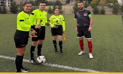 Gercüş Bağlar Spor'dan Sahada Fair Play Dersi: Hakemlere Çiçekli Karşılama
