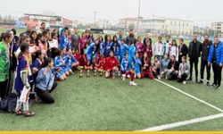 Kupaya Uzanan Ayaklar: TOKİ Kazım Karabekir Ortaokulu Batman Şampiyonu!