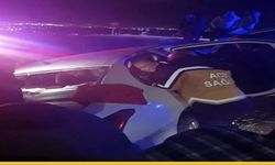 Kıra Dağı Mevkiinde Korkutan Kaza: Otomobil Bariyerlere Ok Gibi Saplandı