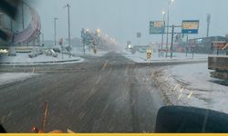 Batman Belediyesi’nin Kar Ve Buzla Mücadelesi Gece Gündüz Sürüyor