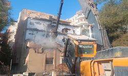 Batman’da Dönüşüm: Riskli Binalar Tek Tek Tahliye Edilip Yıkılıyor