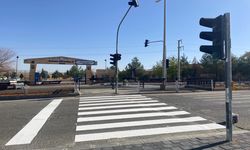 Üniversite Yolu Ve Raman Ortaokulu Önünde Batman’da Bir İlk: Kademeli Geçit Dönemi Başladı
