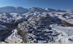 Gercüş’te 92 Yaşındaki Mehmet Selim İçin Zaman Durdu: Jandarmadan Kar Altında Hava Köprüsü