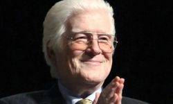 Usta Oyuncu İzzet Günay Hastaneye Kaldırıldı