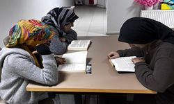 Batman Öğrenci Yurtlarında Dev Okuma Halkası: Gençler Kitaplarla Buluşuyor