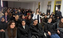 Kozluk’ta Gençlere Sağlıklı Gelecek Eğitimi