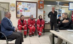 TÜRKİYE'NİN İLK PETROL SAHASINDA TARİHİ SAHUR: Hüseyin Şansi İşçilerle Buluştu