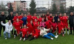 1955 Batman Belediyespor Kadın Futbolunda Engel Tanımıyor: Cizre’de Sessiz ve Derin Zafer