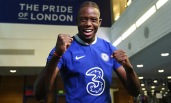 Galatasaray’ın Orta Sahasına İsviçre Çeliği: Zakaria Ve Nhaga Operasyonu Tam Gaz