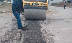 Batman’da Kışın Bozulan Yollar Onarılıyor