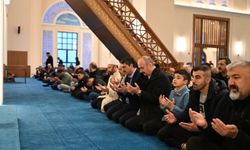 Batman’da Bayram Namazı Külliye’de Kılındı