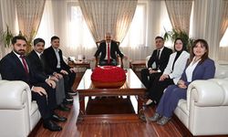 Vali Canalp’ten Sağlık Çalışanlarına Teşekkür