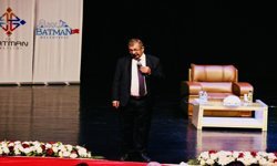 Hayati İnanç "Can Veren Pervaneler" ile Gönülleri Fethetti