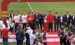 Petrolspor Şampiyonluğunu 6 Golle Kutladı