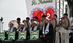 Batman'da On Binler Mevlid Alanında Bir Araya Geldi