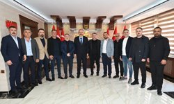 Vali Canalp Kuyumcukent Yatırımcılarıyla Buluştu