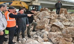 Vali Ekrem Canalp Emekçilerin Bayramını Tebrik Etti