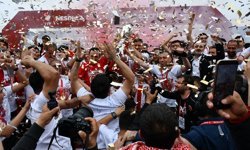 Trendyol 1. Lig'e Yükselen Şampiyon Petrolspor,Kupayı Kaldırdı