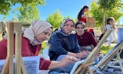 Hasankeyf’te Bu Kez Fırçalar Annelerin Elindeydi