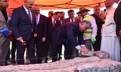 Ezidi İnancının Önemli Mekânlarından Şeyh Hevinda'nın Temeli Atıldı