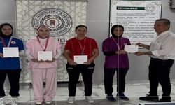 Habizbinililer Derneği’nde Masa Tenisi Turnuvası Coşkusu