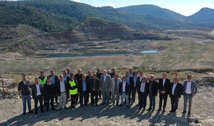 Yeniköy Kemerköy Enerji Hüsamlar eski maden sahasına muhtarlar fidan dikti