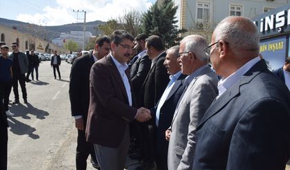 Milletvekili Ferhat Nasıroğlu Gercüş'te Vatandaşlarla Bayramlaştı