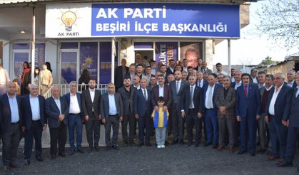 Milletvekili Ferhat Nasıroğlu, Beşiri'de Vatandaşlarla Bayramlaştı