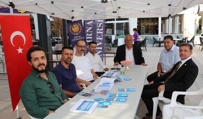 Şırnak Üniversitesi Rektörü Prof. Dr. Alkış üniversitenin tanıtım standını ziyaret etti