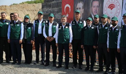 Bakan Yumaklı, Bingöl'de içme suyu deposunda incelemede bulundu: