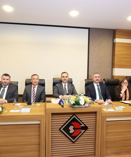 Sanayi ve Teknoloji Bakanı Kacır, Gaziantep'te sanayicilerle buluştu