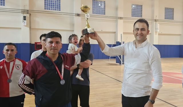 Hasankeyf'te Kurumlar Arası Voleybol Turnuvası Sona Erdi
