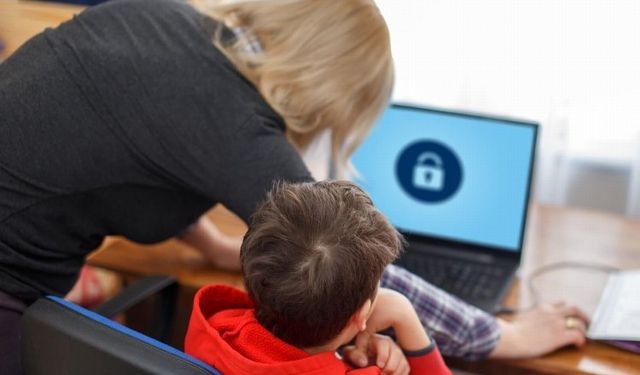 Çocuklar Dijital Tehlikelerle Karşı Karşıya