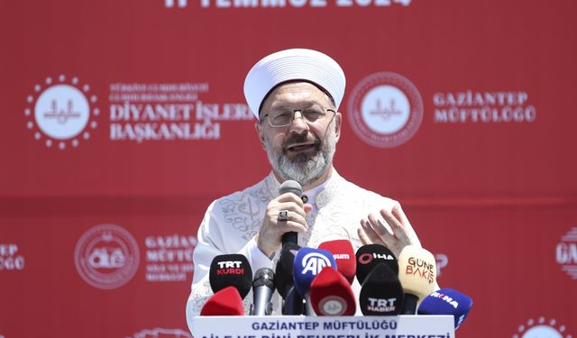 Diyanet İşleri Başkanı Erbaş, Gaziantep'te ailenin önemine işaret etti: