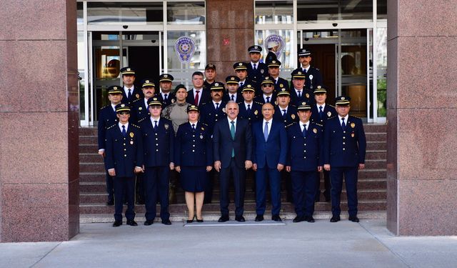 Diyarbakır Valisi Zorluoğlu, İl Emniyet Müdürlüğü ve İl Jandarma Komutanlığını ziyaret etti