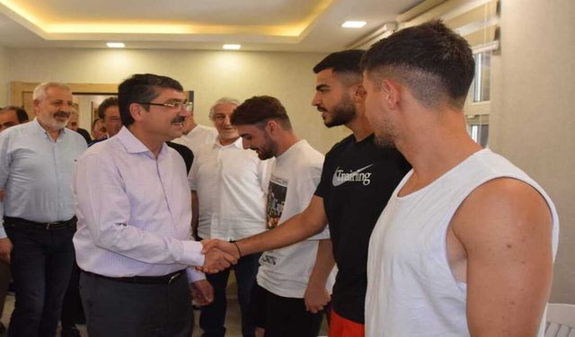 Milletvekili Ferhat Nasıroğlu'ndan Petrolspor A.Ş'ye Ziyaret