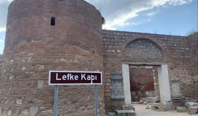 İznik Lefke Kapı tarihi dokusunu koruyor