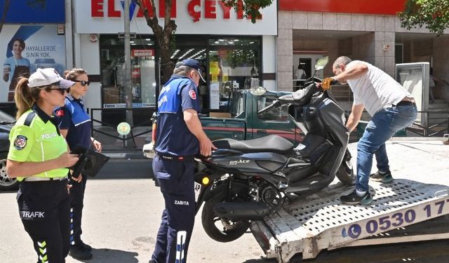 Manisa'da kaldırımlar yayaların!